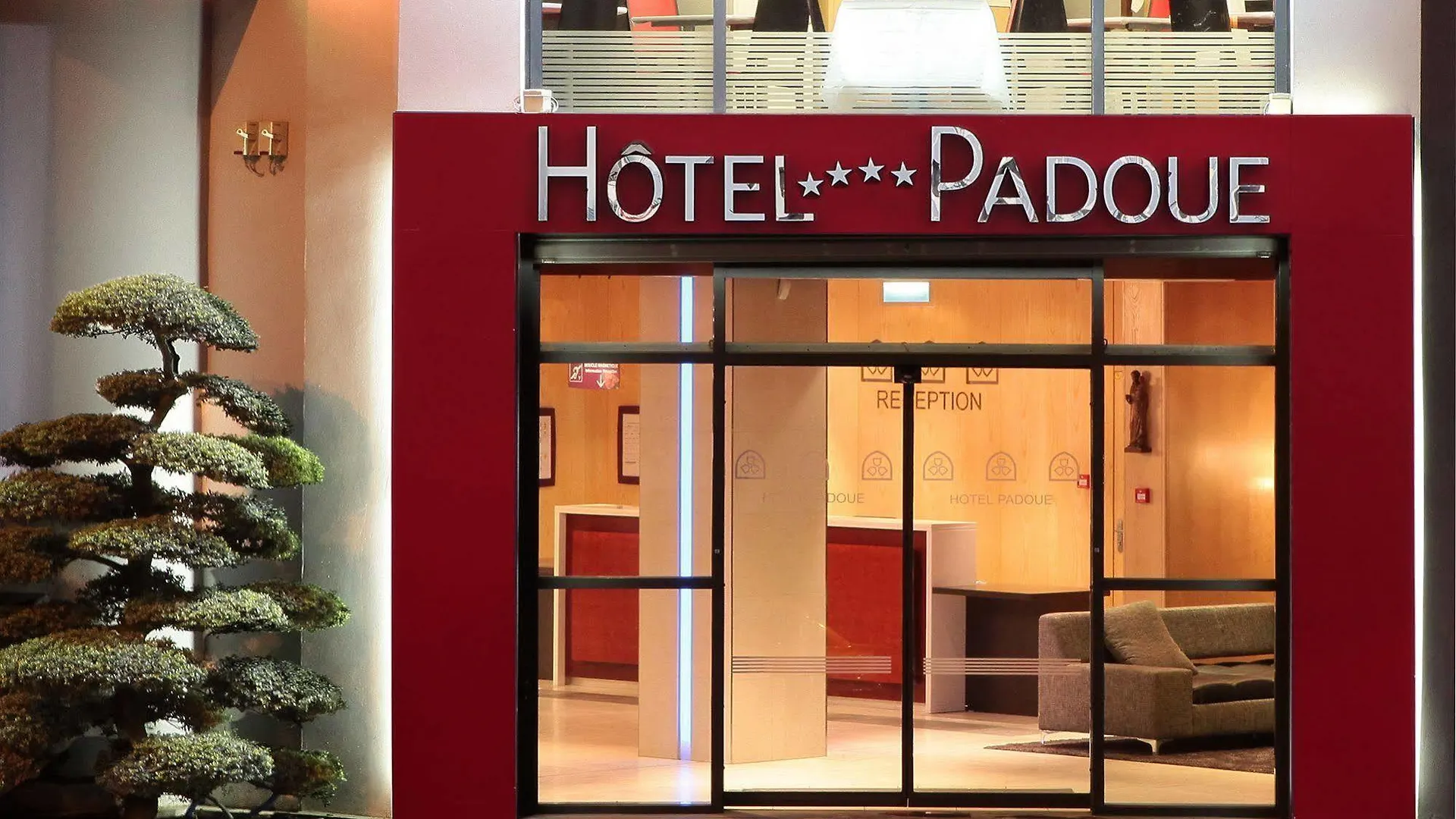 Hotel Padoue Lourdes 4*,