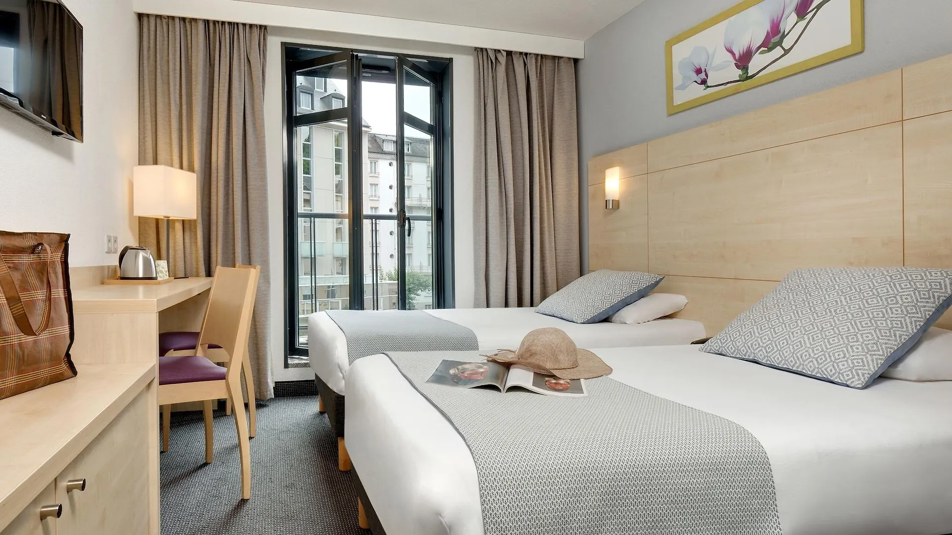 Hôtel Padoue Lourdes 4*,