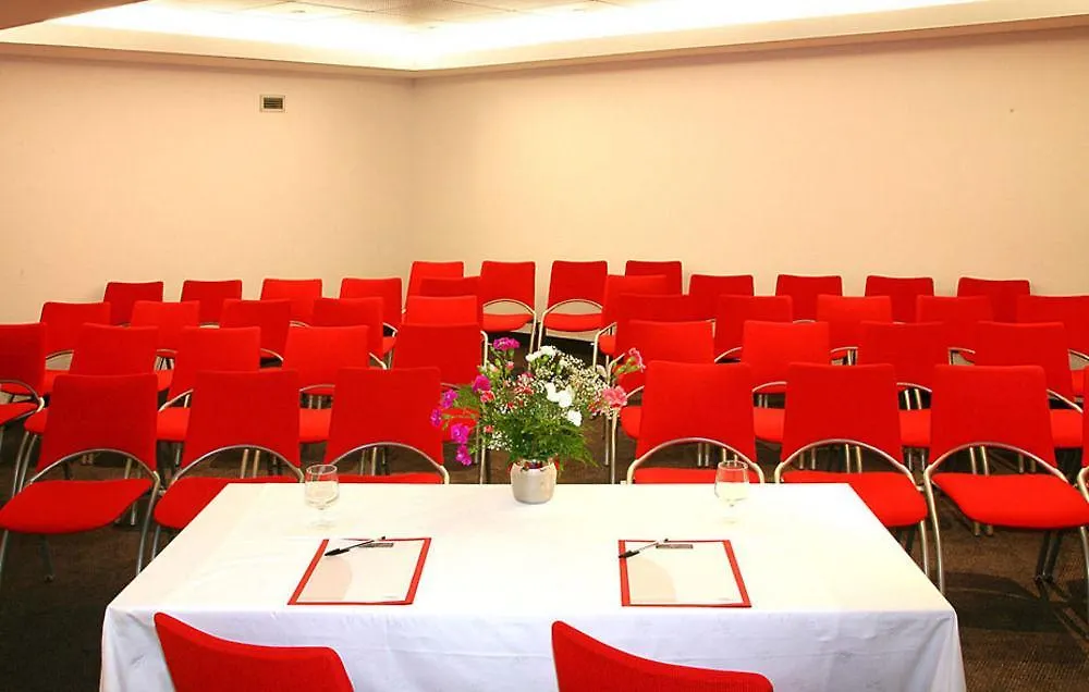 Hôtel Padoue Lourdes 4*,